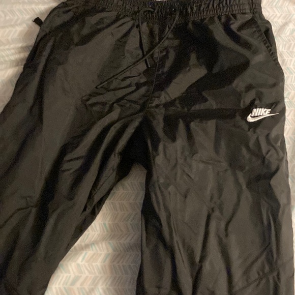 Nike swishy pants size small - Picture 1 of 2
